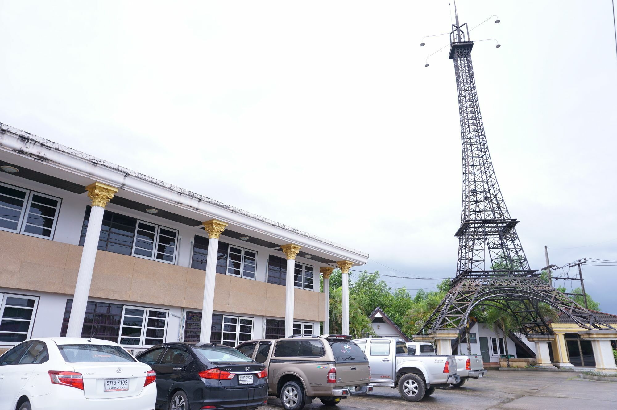 Eiffel Inn Ranong Luaran gambar